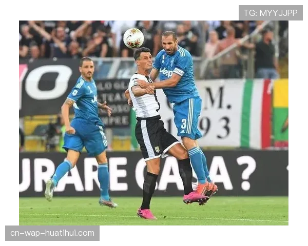 戴维森定位球挑射定乾坤 西海岸外援关键时刻一锤定音 戴维森定位球挑射定乾坤 西海岸外援关键时刻一锤定音