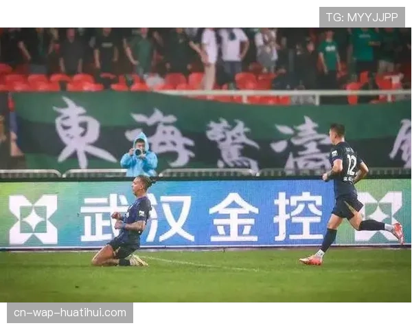 武汉三镇控球率41%对海港 射门7-14全面被压制显实力差距